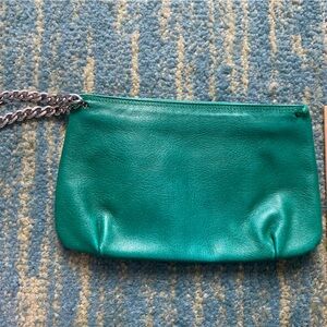Chic Jane Shilton Green Leather Wristlet